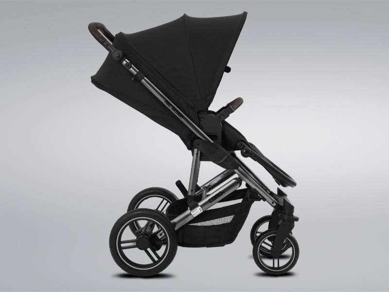 Descubra as demais qualidades do Como 4, incluindo seu alto padrão de qualidade e praticidade de uso, ideal para amparar e transportar o bebê.